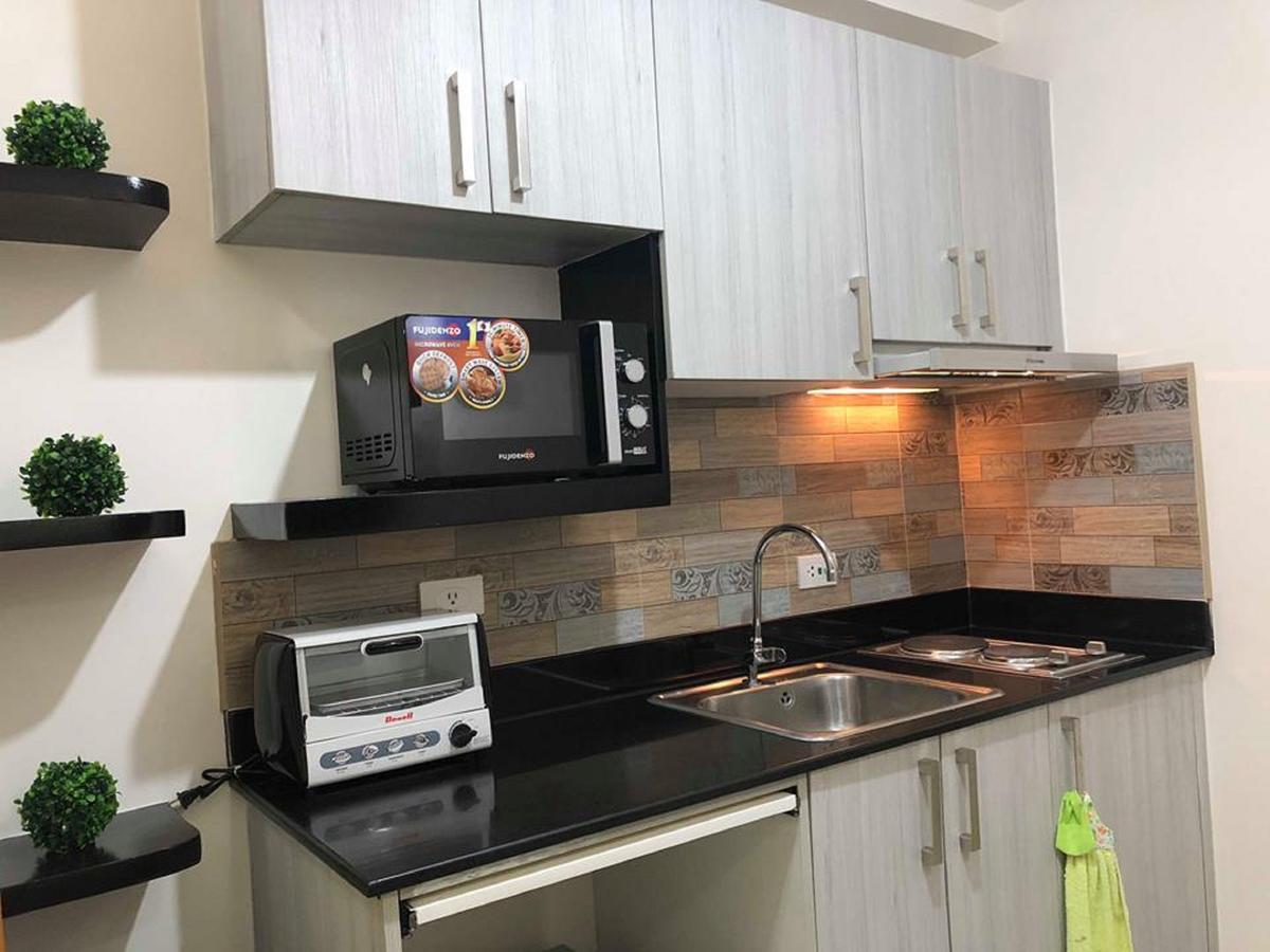 Stays At Green Residences 1 Studio Room Couples Bed With Complimentary Breakfast For 2 マニラ市 エクステリア 写真