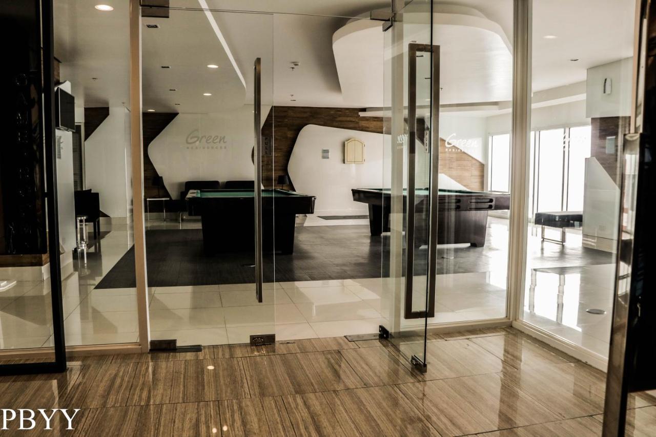 Stays At Green Residences 1 Studio Room Couples Bed With Complimentary Breakfast For 2 マニラ市 エクステリア 写真